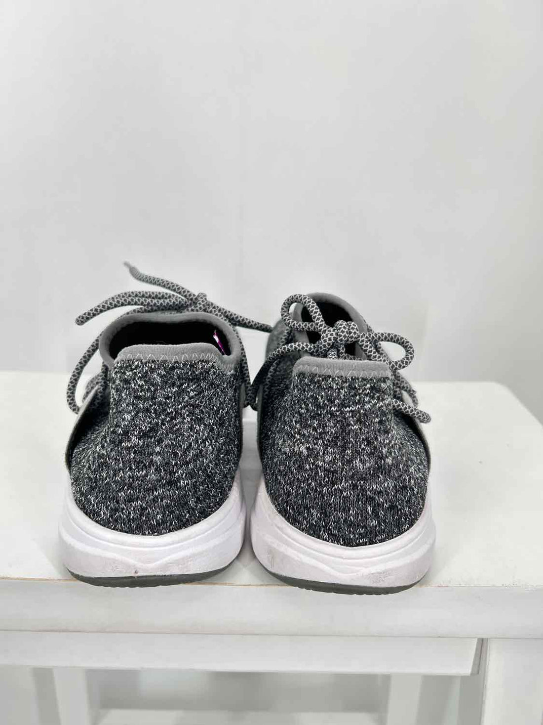 Vessi Women Size 10 Heathered Gray Sneakers