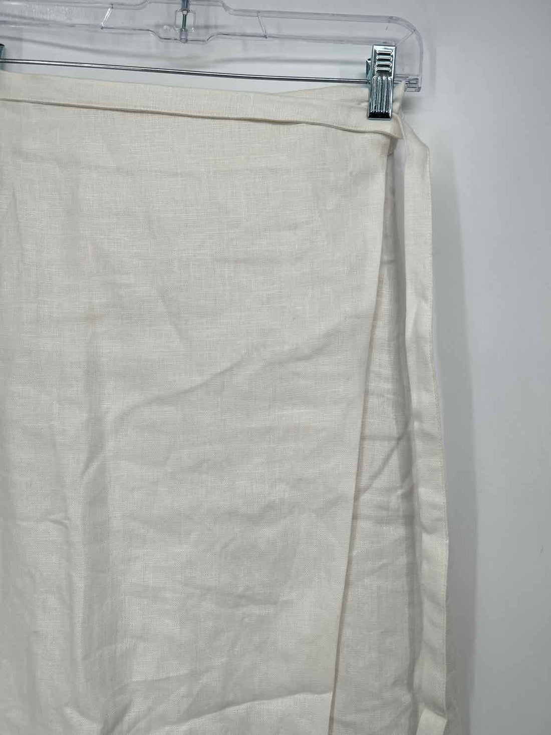 Banana Republic Size 0 White Linen Skirts
