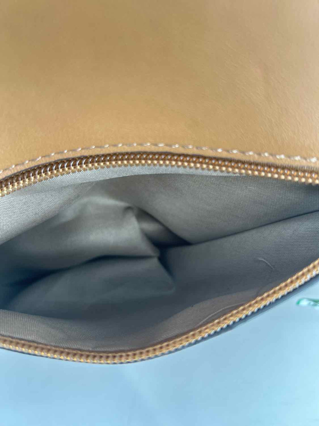 AR New York Tan NWT Tote