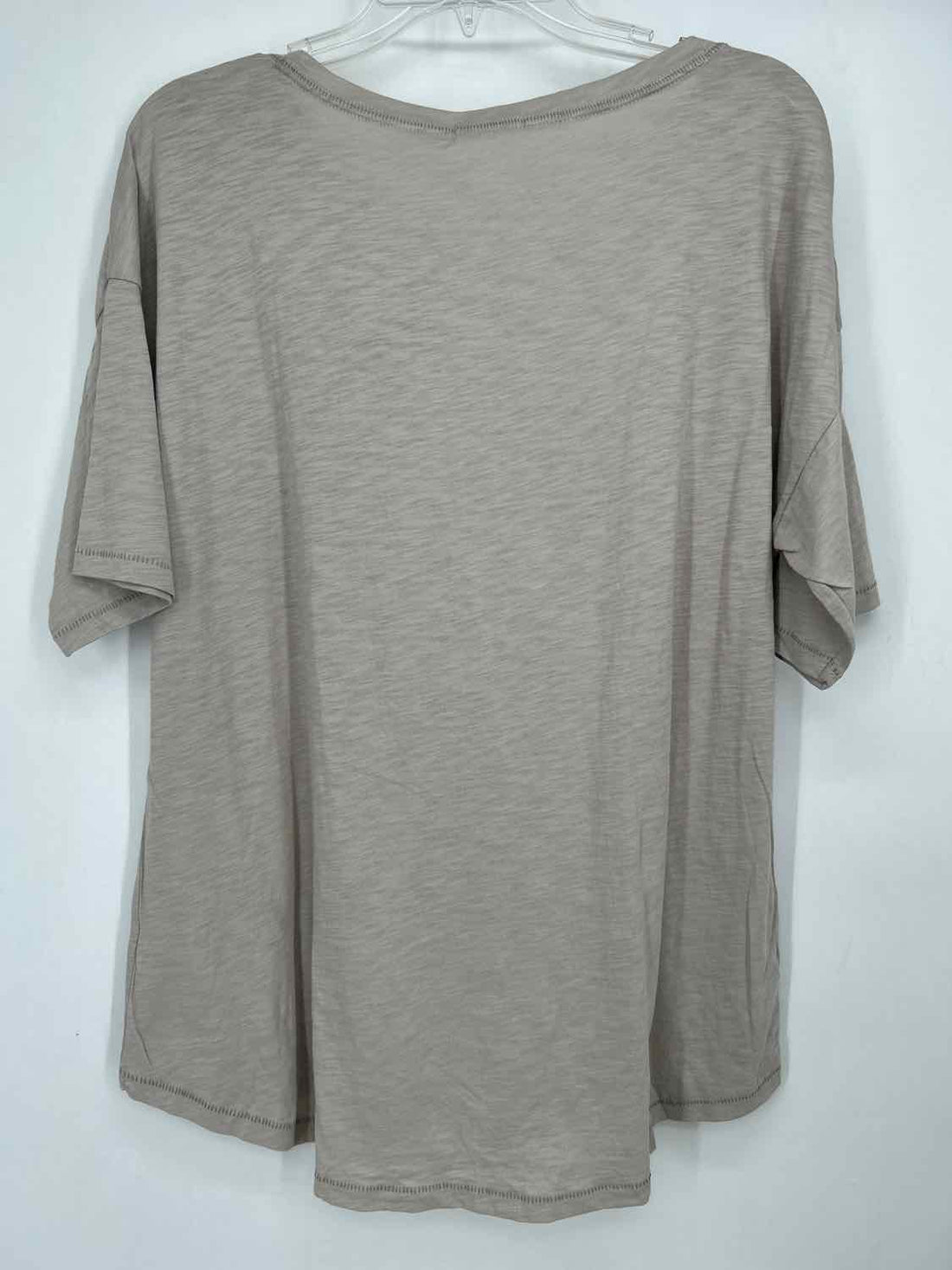 Barefoot Dreams Size XL Light Gray Short Sleeve