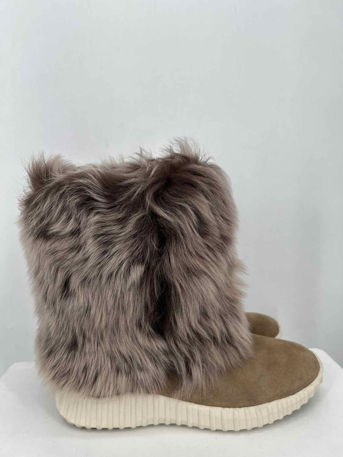 Johnston & Murphy Women Size 9.5 Taupe Faux Fur Mid Calf Boot
