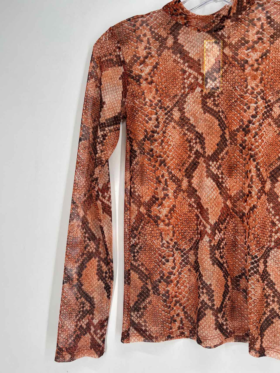 Free Kisses Size S Snake Long Sleeve
