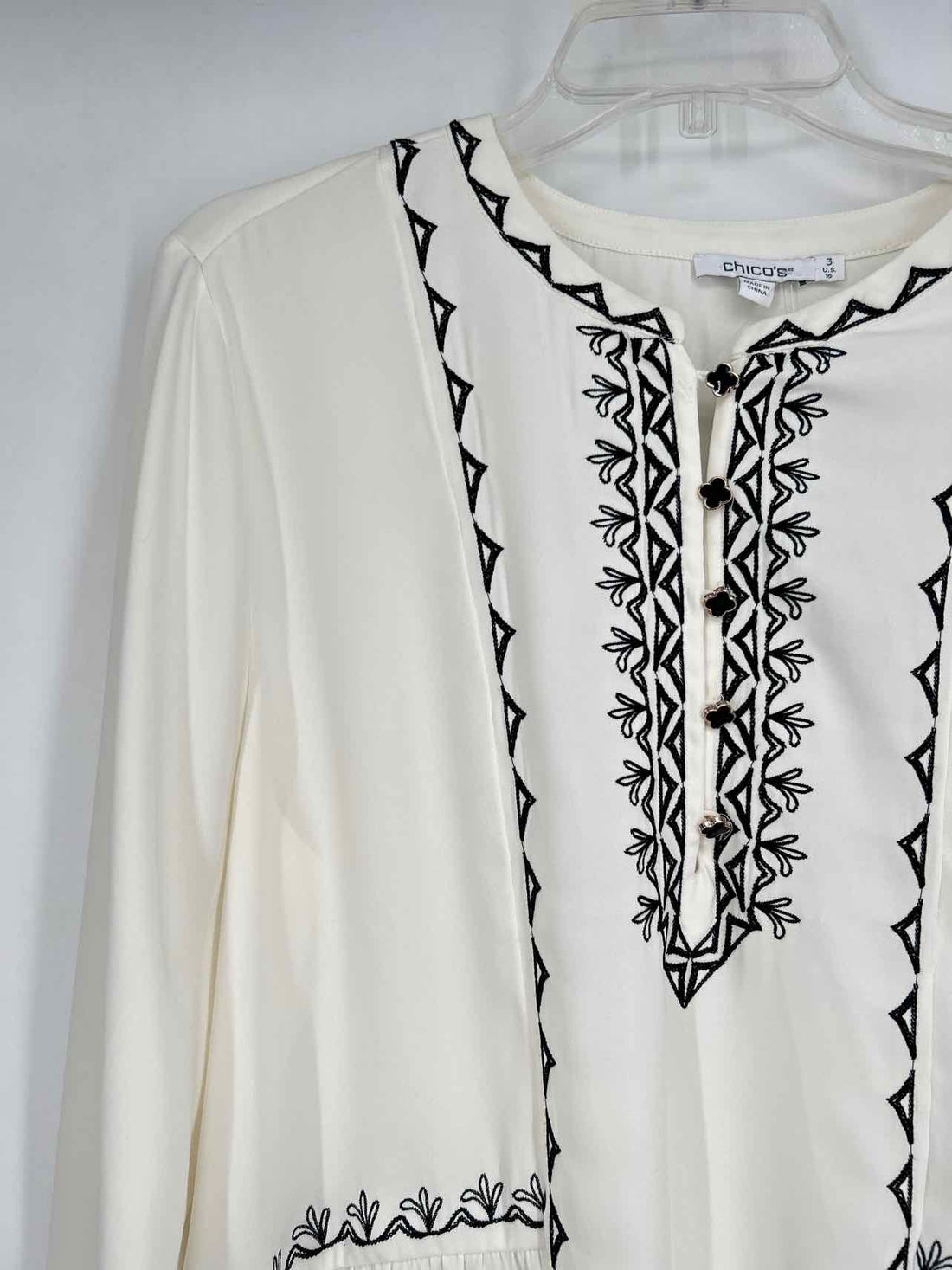 Chicos Size 3 (16) Ivory & Black Embroidered Long Sleeve