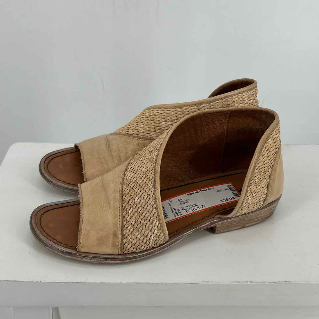 Free People Women Size 37 (6.5-7) Cognac Sandals