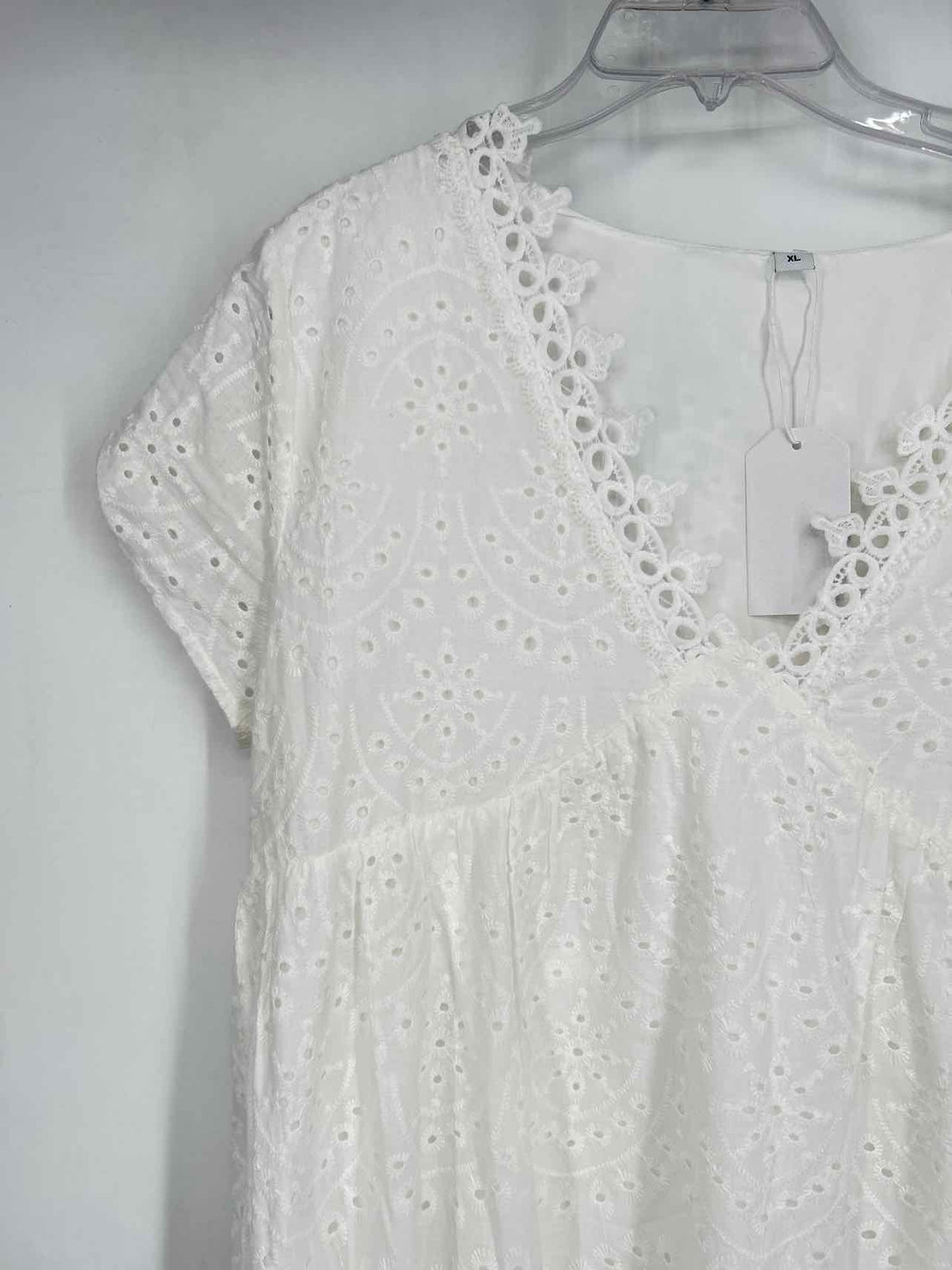 Made With Love Size XL White Eyelet NWT Dress