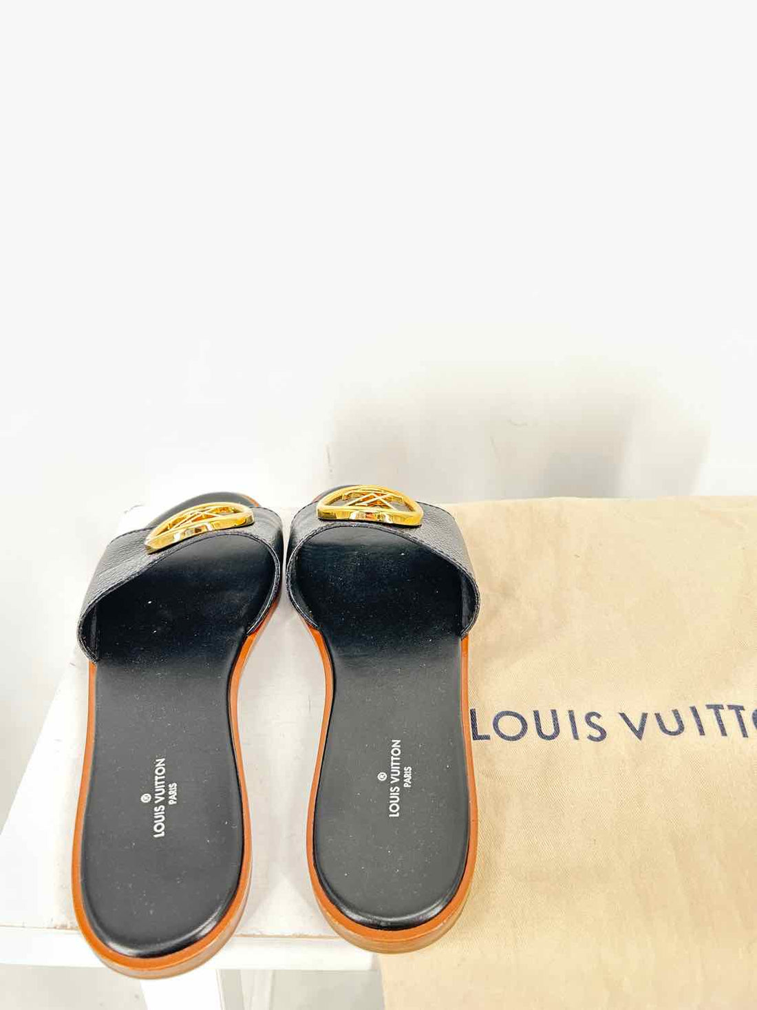 Louis Vuitton Women Size 37(6) Black Leather Lock It Flat Sandal LUXURY