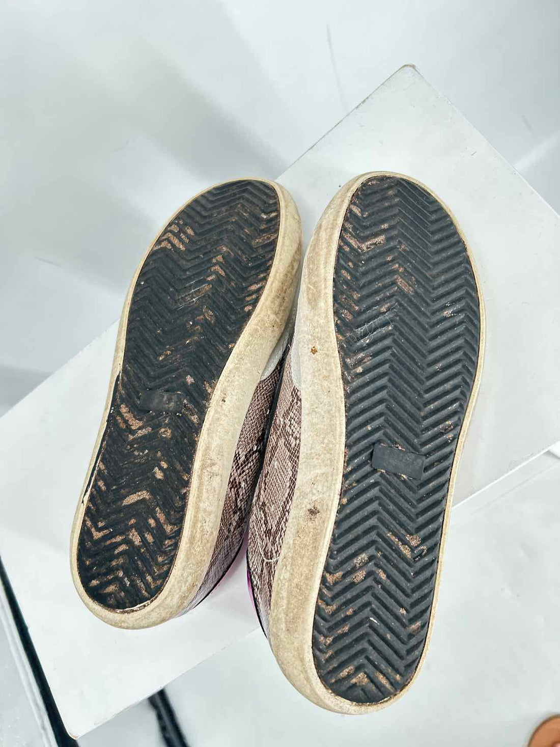 Golden Goose Women Size 40 (9-9.5) Snake Sneakers