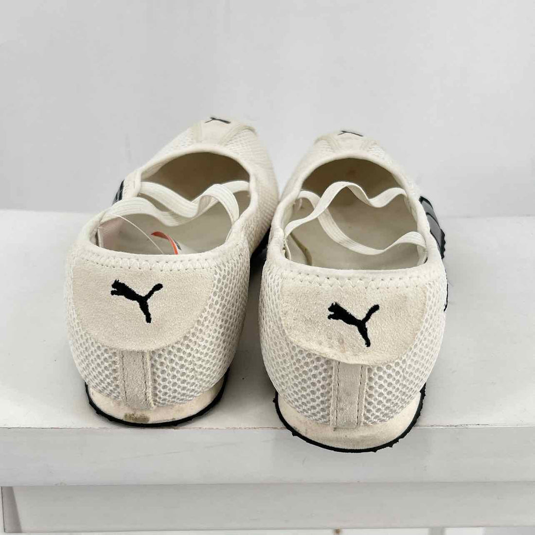 Puma Women Size 10 White & Black Sneakers