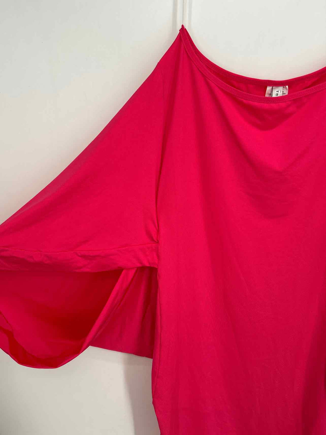 Trina Turk Size L Hot Pink Coverup