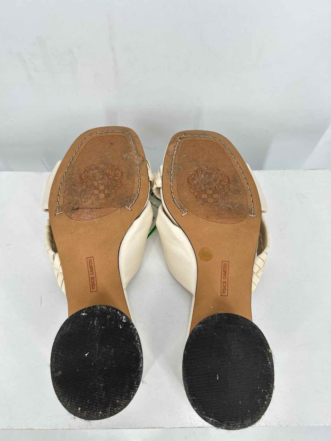Vince Camuto Women Size 7 Cream Sandals