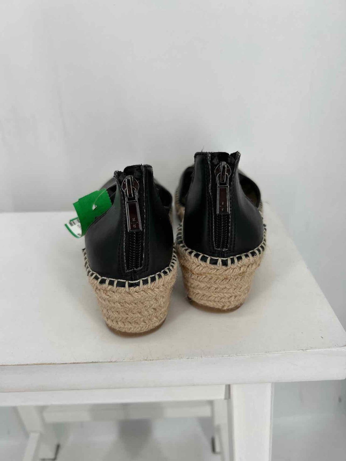 Kenneth Cole Reaction Women Size 9.5 Black Espadrilles Wedges
