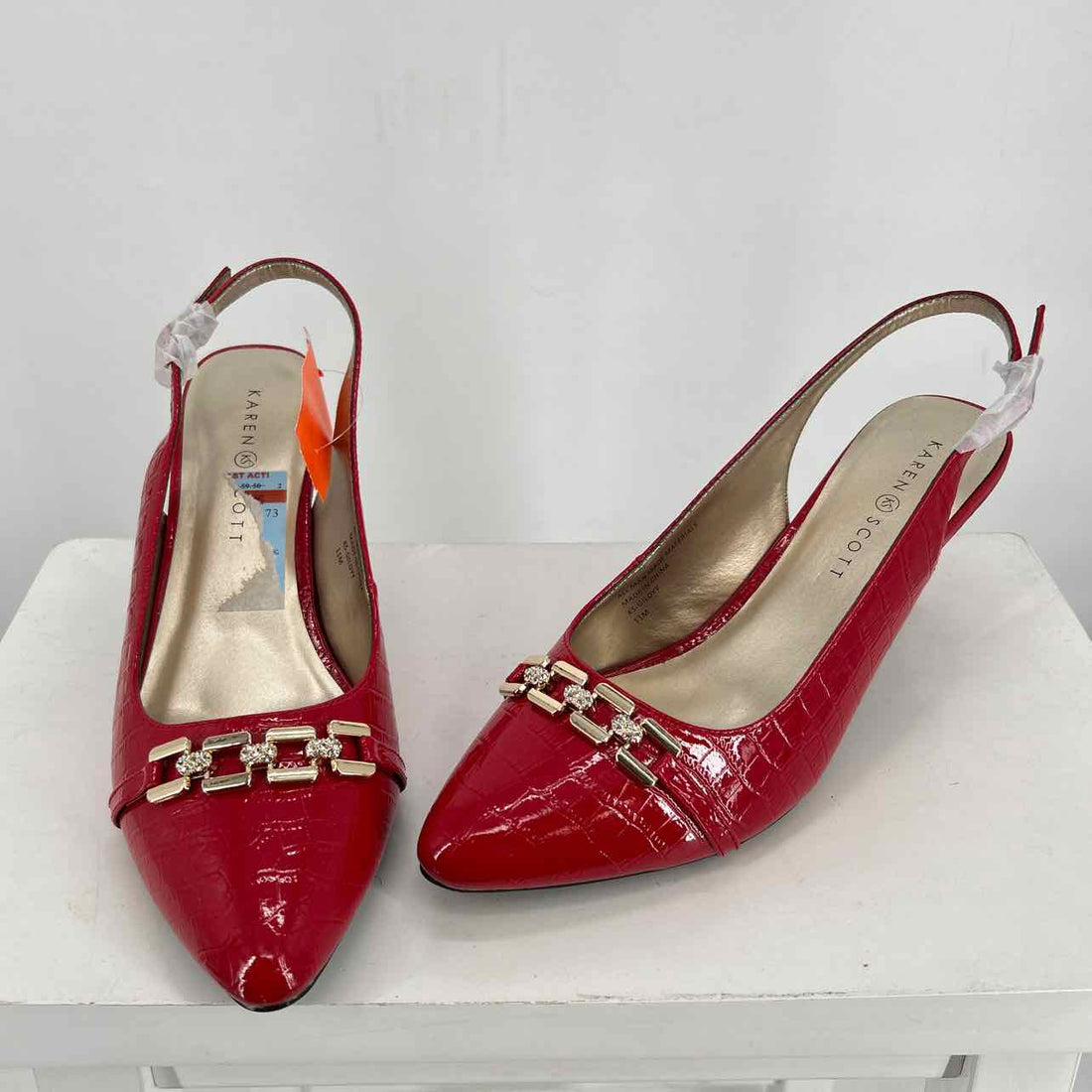 Karen Scott Women Size 11 Red NWT Heels