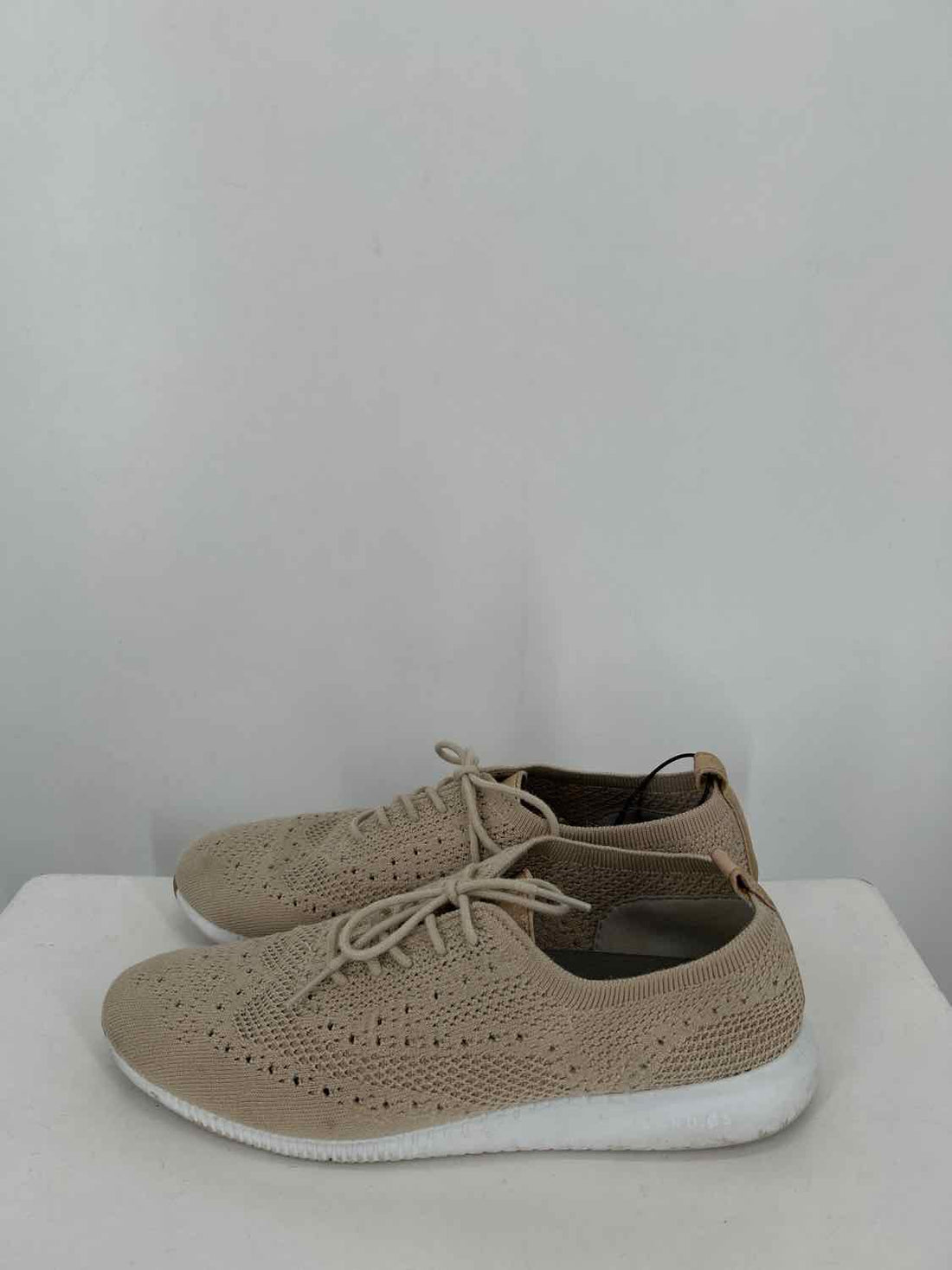 Cole Haan Women Size 8.5 Beige Sneakers