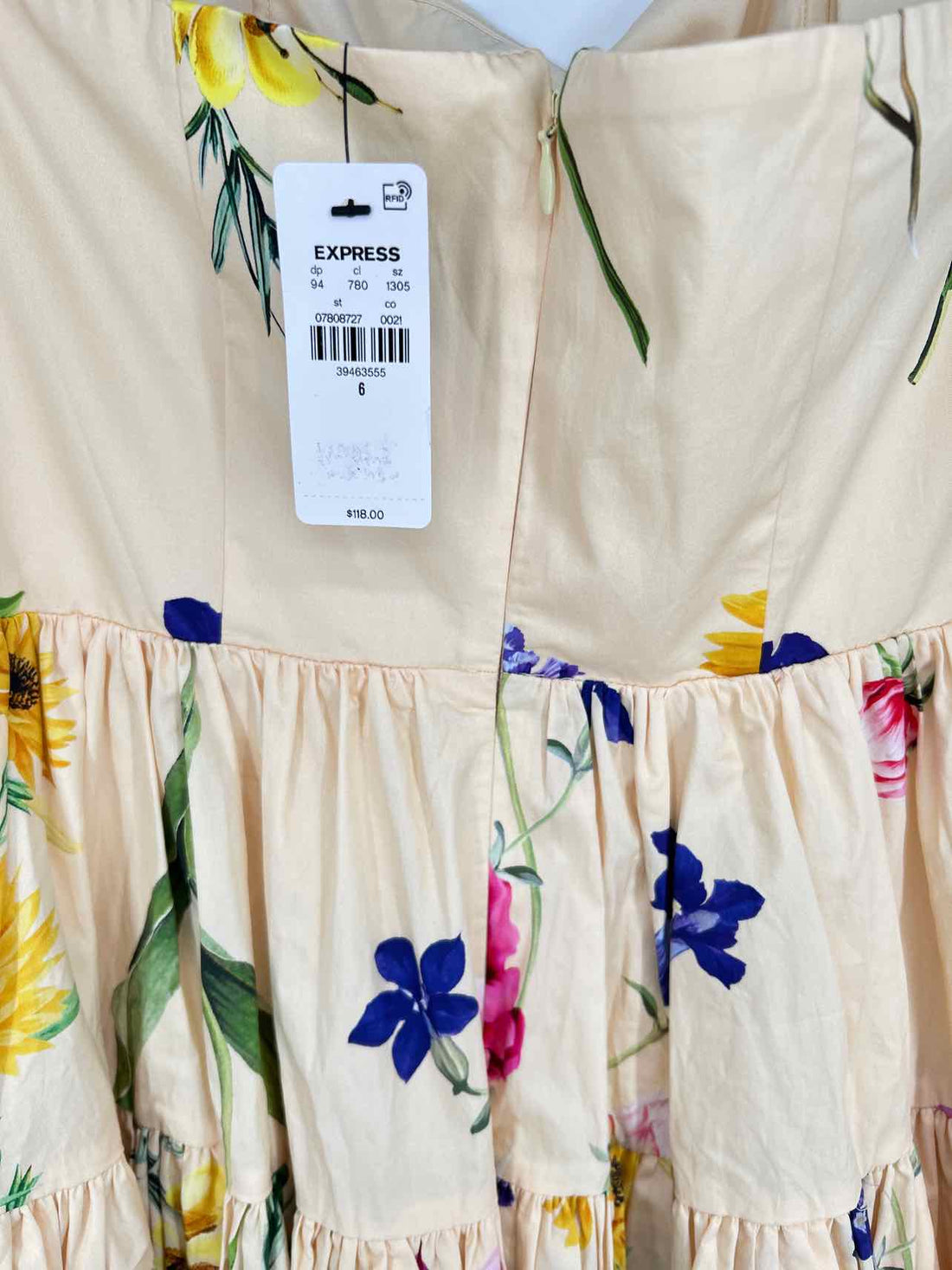 Express Size 6 Yellow Floral NWT Dress