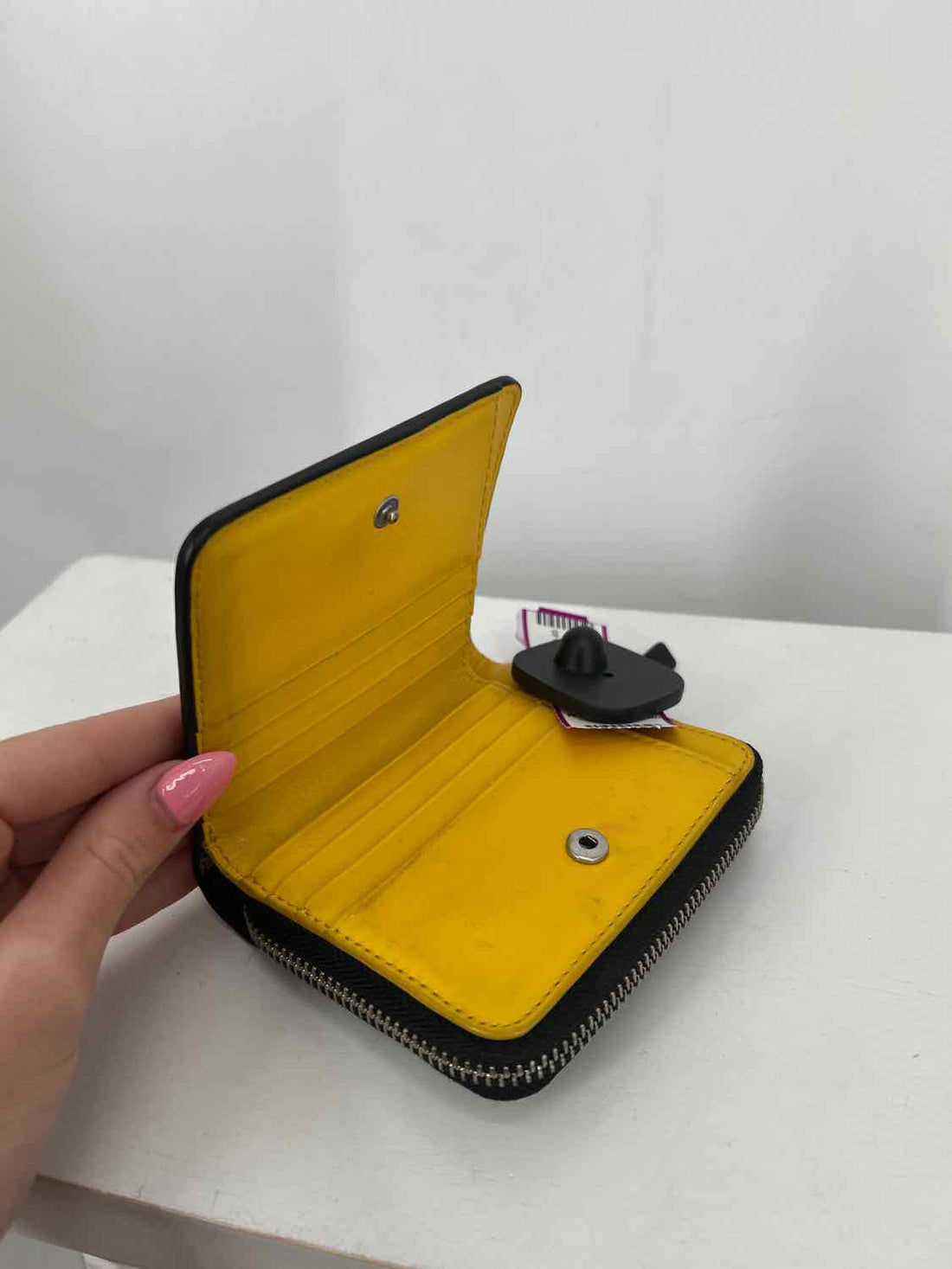 Marc By Marc Jacobs Black & Yellow Leather Pre Owned Wallet