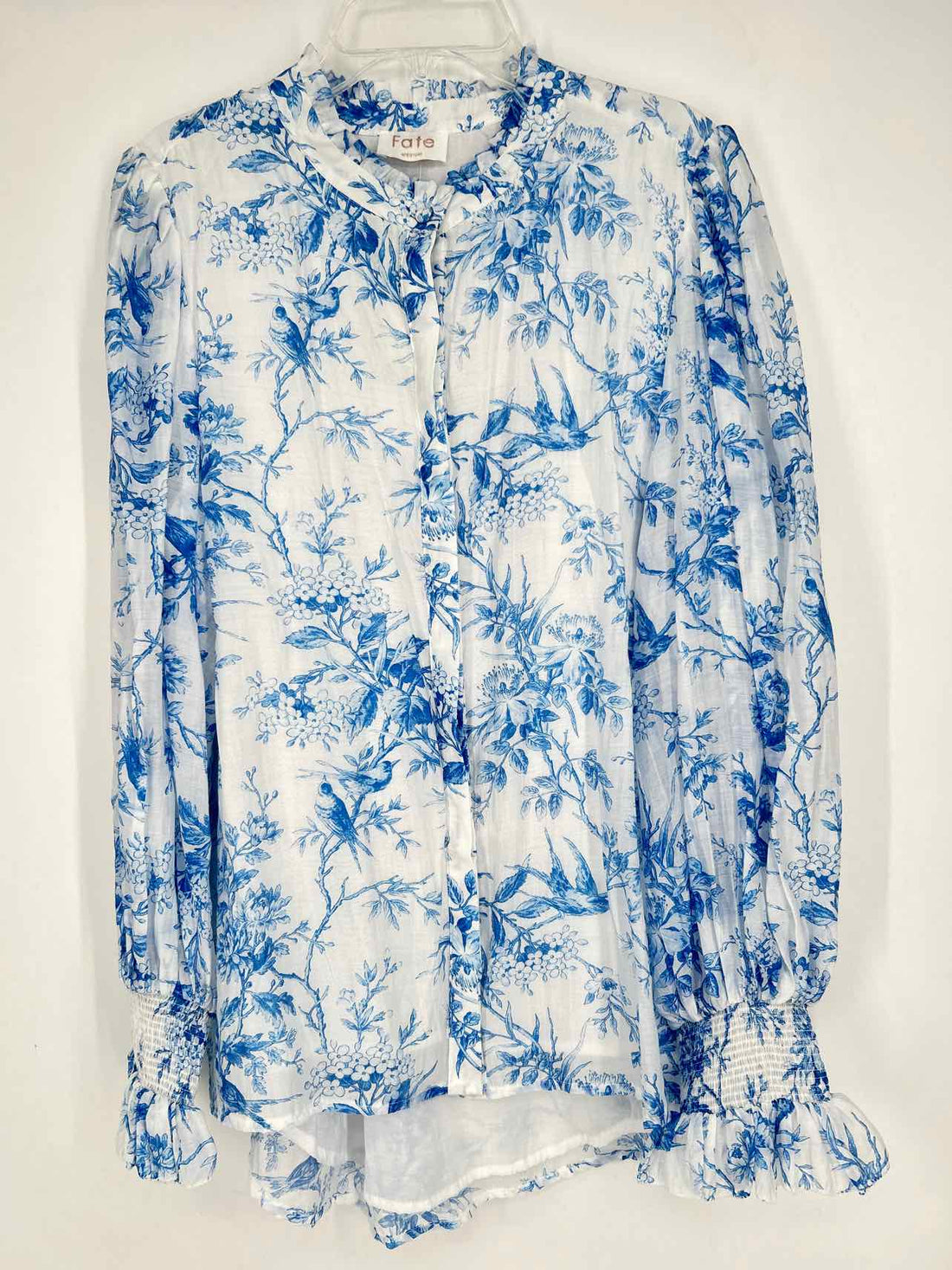Fate Size M White & Blue Floral Long Sleeve