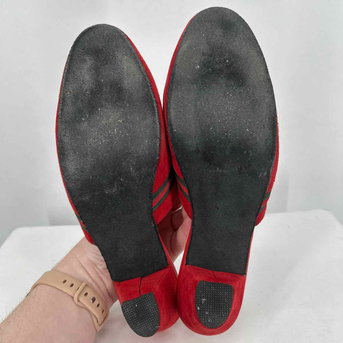 Gucci Women Size 40 Red Vintage Suede LUXURY