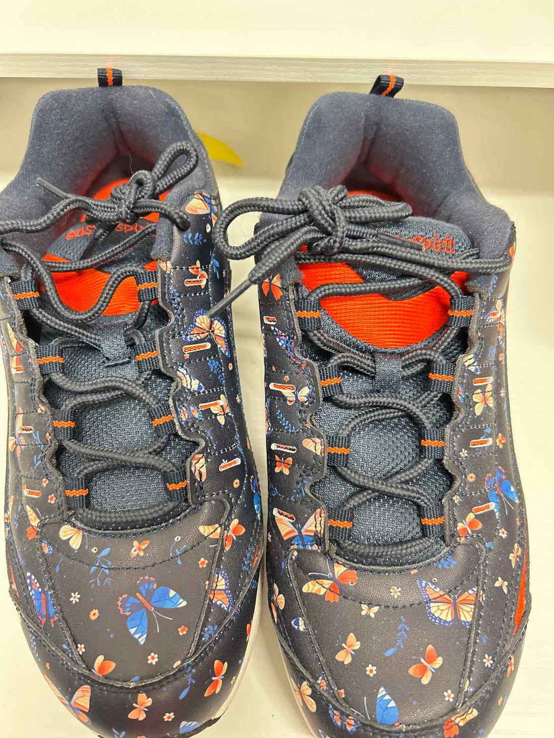 Easy Spirit Women Size 8.5 WW Navy Print Sneakers