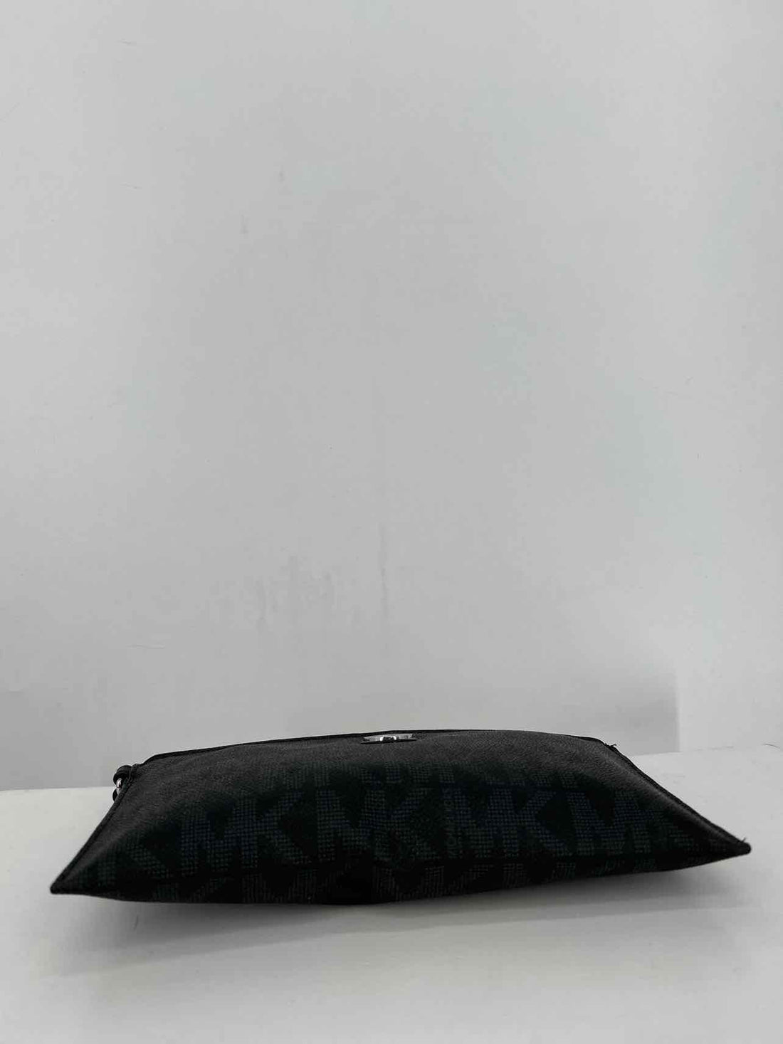 Michael Kors Black Signature Pebbled Leather Pre Owned Clutch