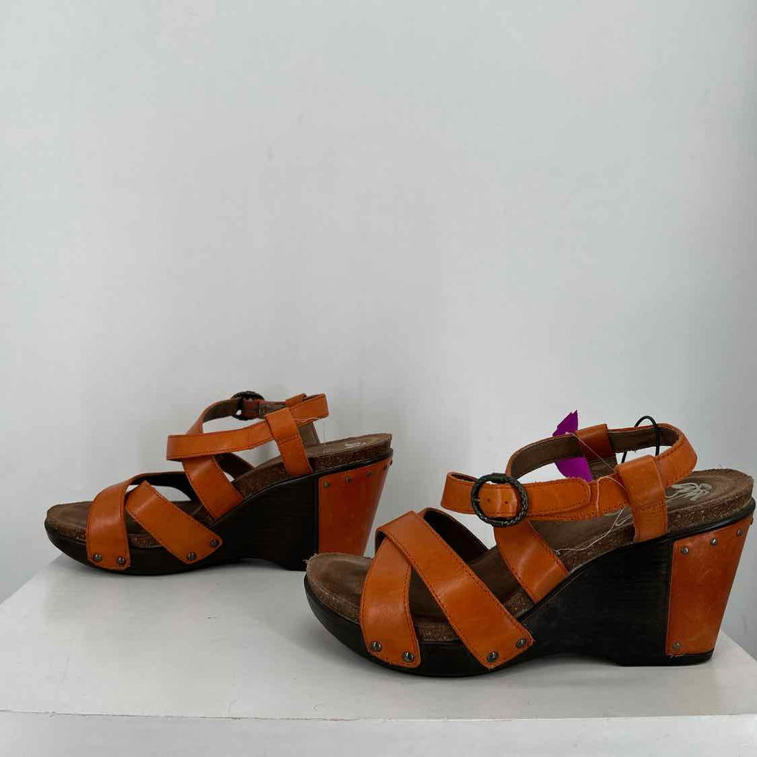 Dansko Women Size 39 (8.5-9) Rust Wedges