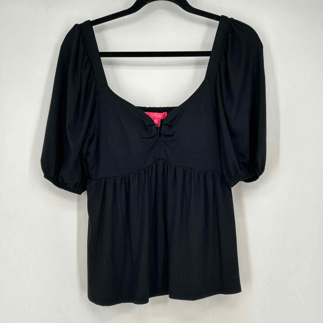 Lilly Pulitzer M Black Short Sleeve Lilly Pulitzer Top