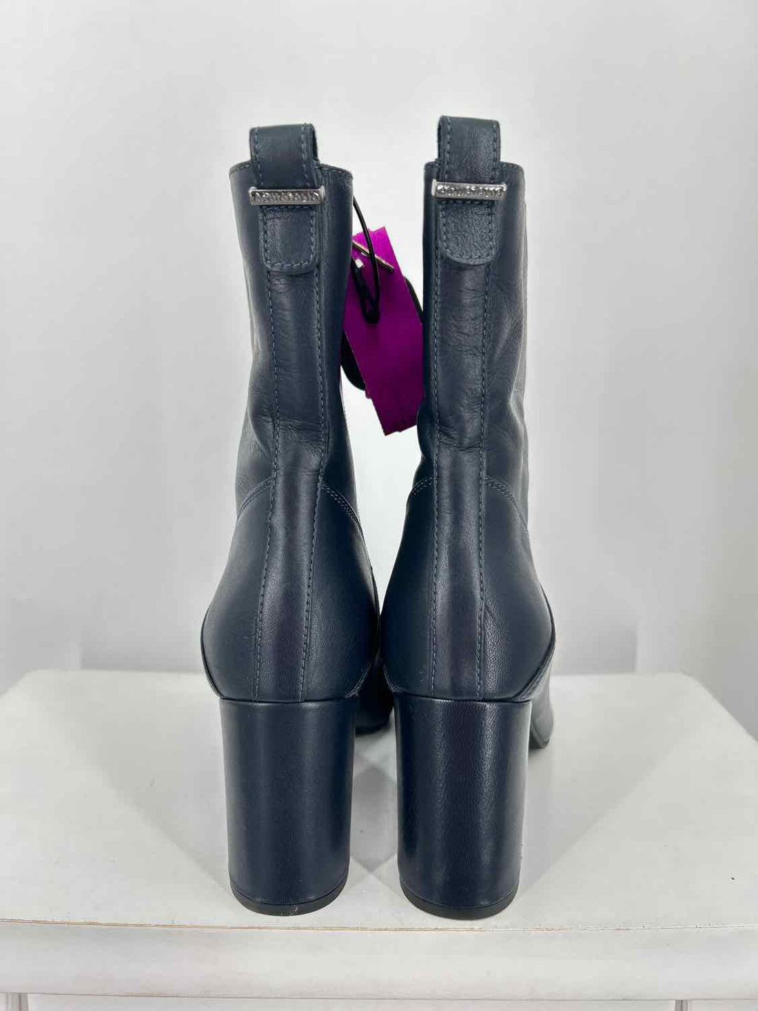 Aquatalia Women Size 40 (9-9.5) Navy Genuine Leather Ankle Boot