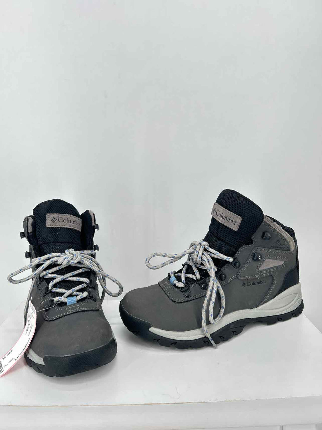 Columbia Women Size 8 Gray Sneakers