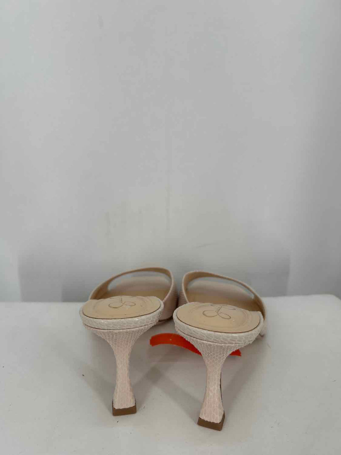 Jessica Simpson Women Size 10 Beige snake Heels