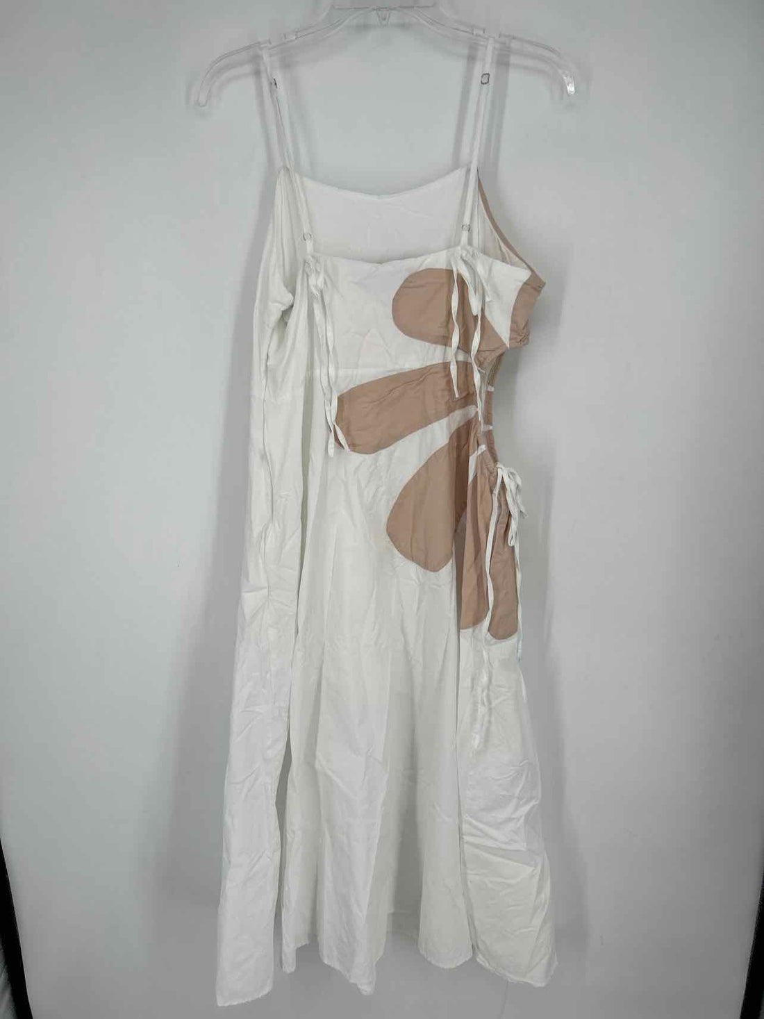 Strut & Bolt Size L White & Beige Sleeveless Dress