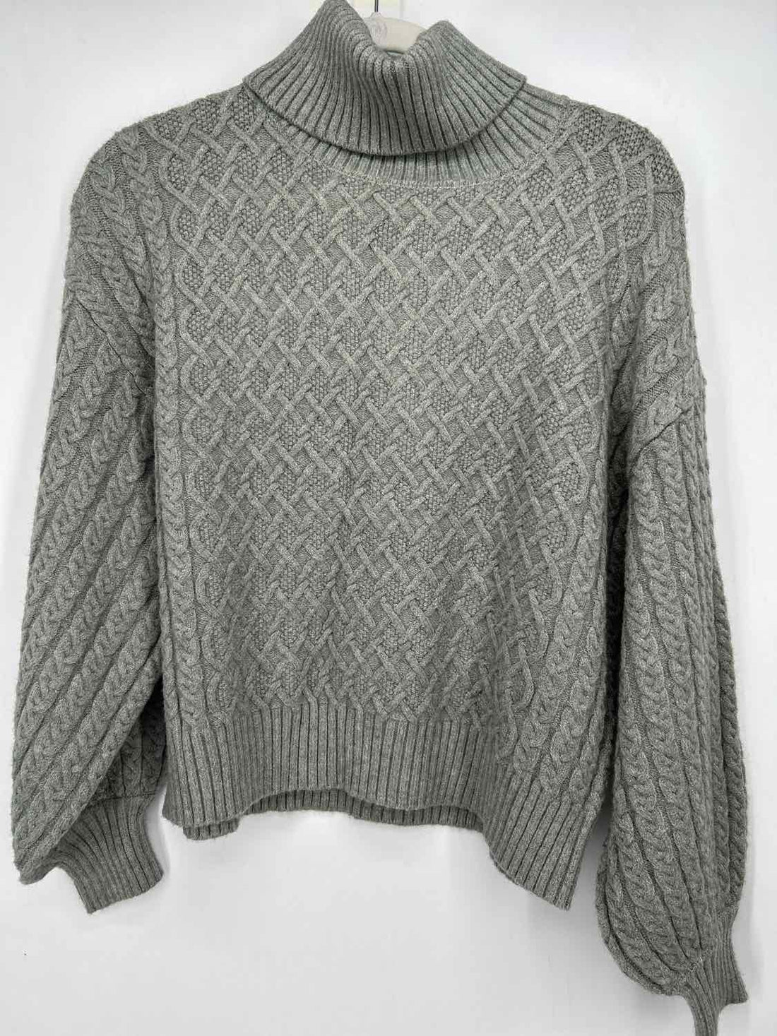 Truth by Republic Size M Gray Sweater