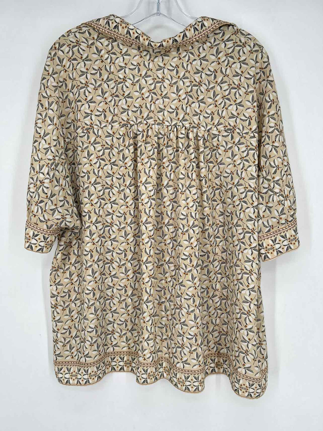 Max Studio Size M Cream Print Short Sleeve