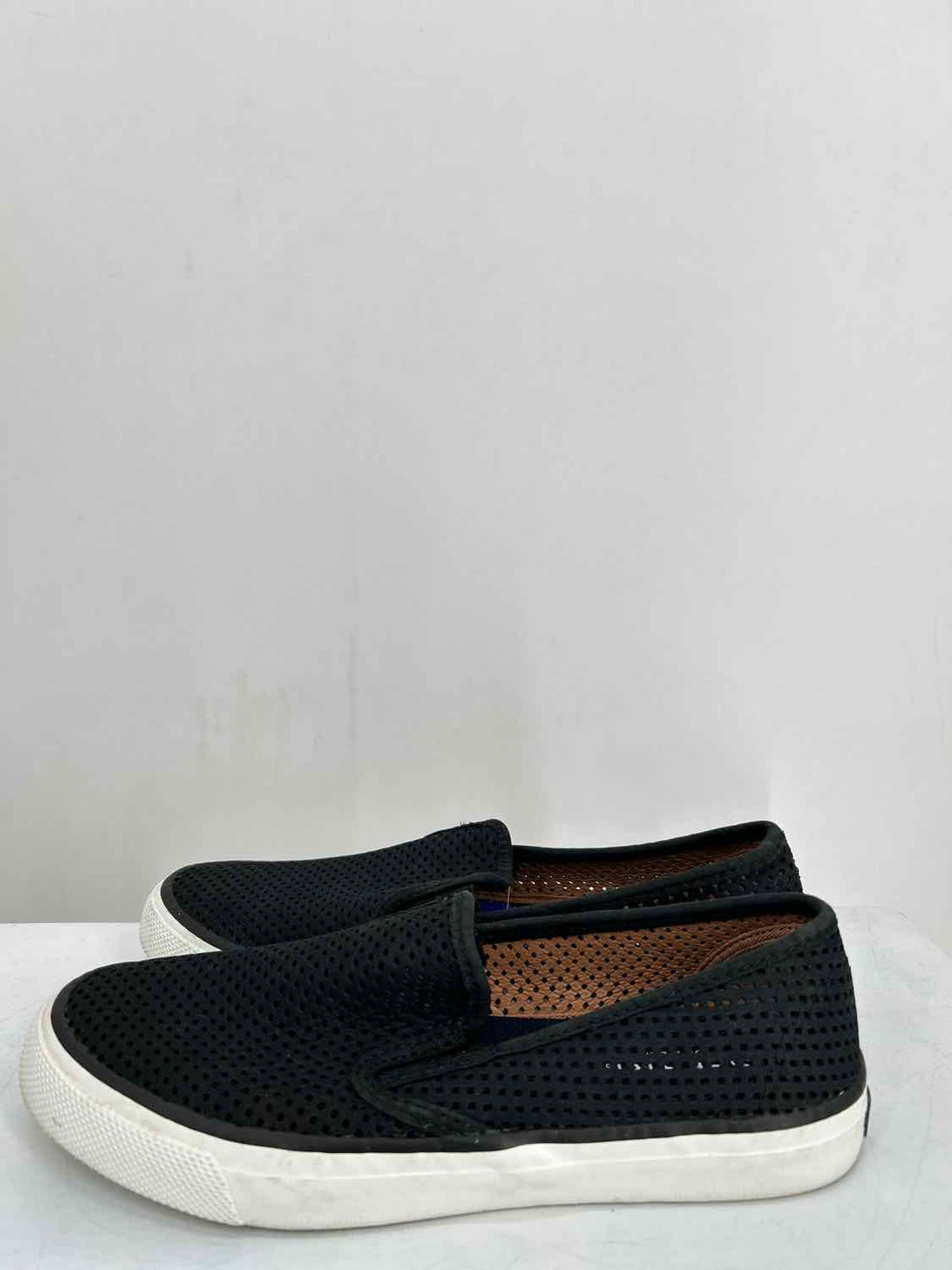 Sperry Women Size 7 Black Perforated Sneakers