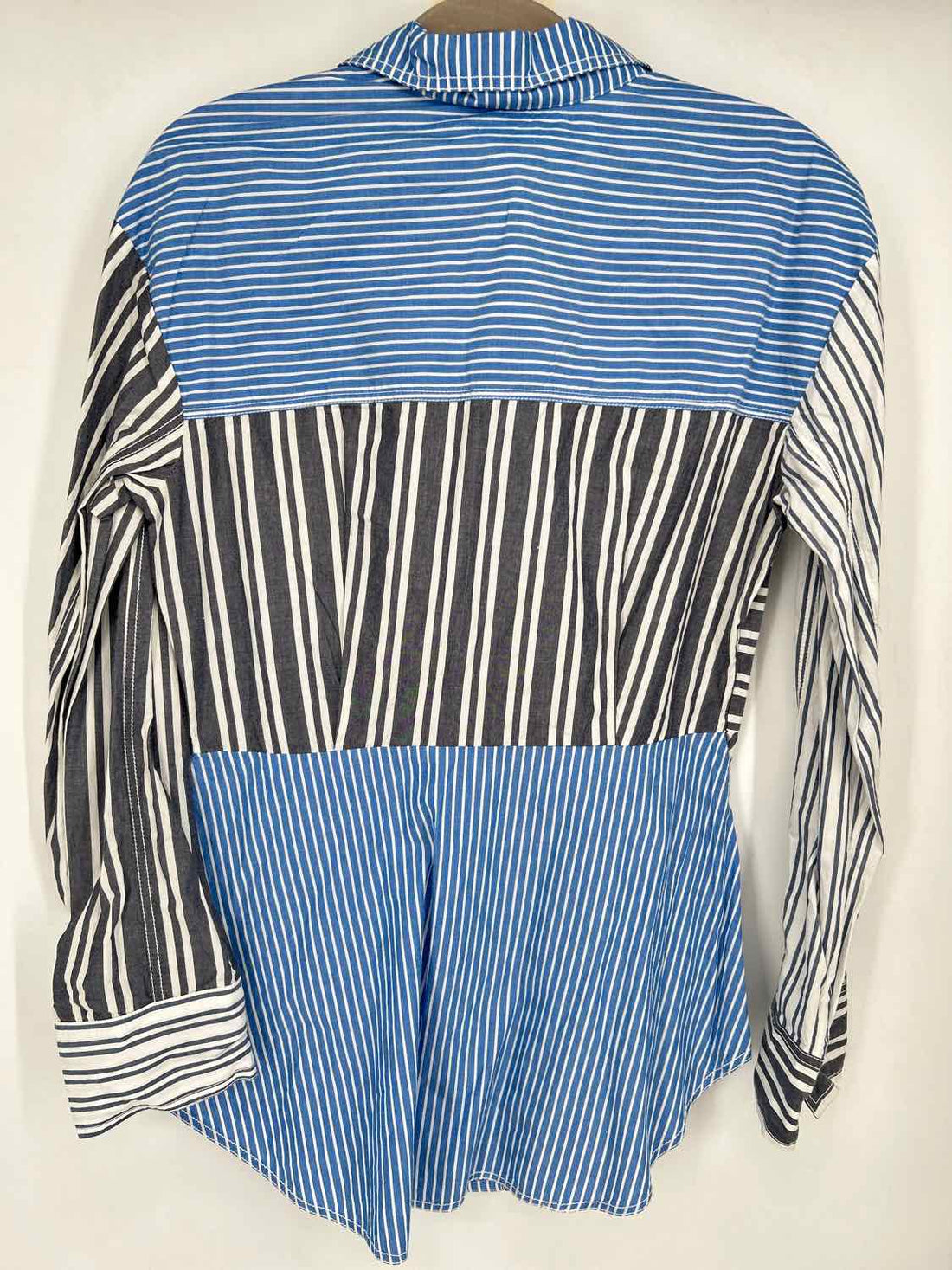 Pilcro Size M Blue & White Striped NWT Long Sleeve