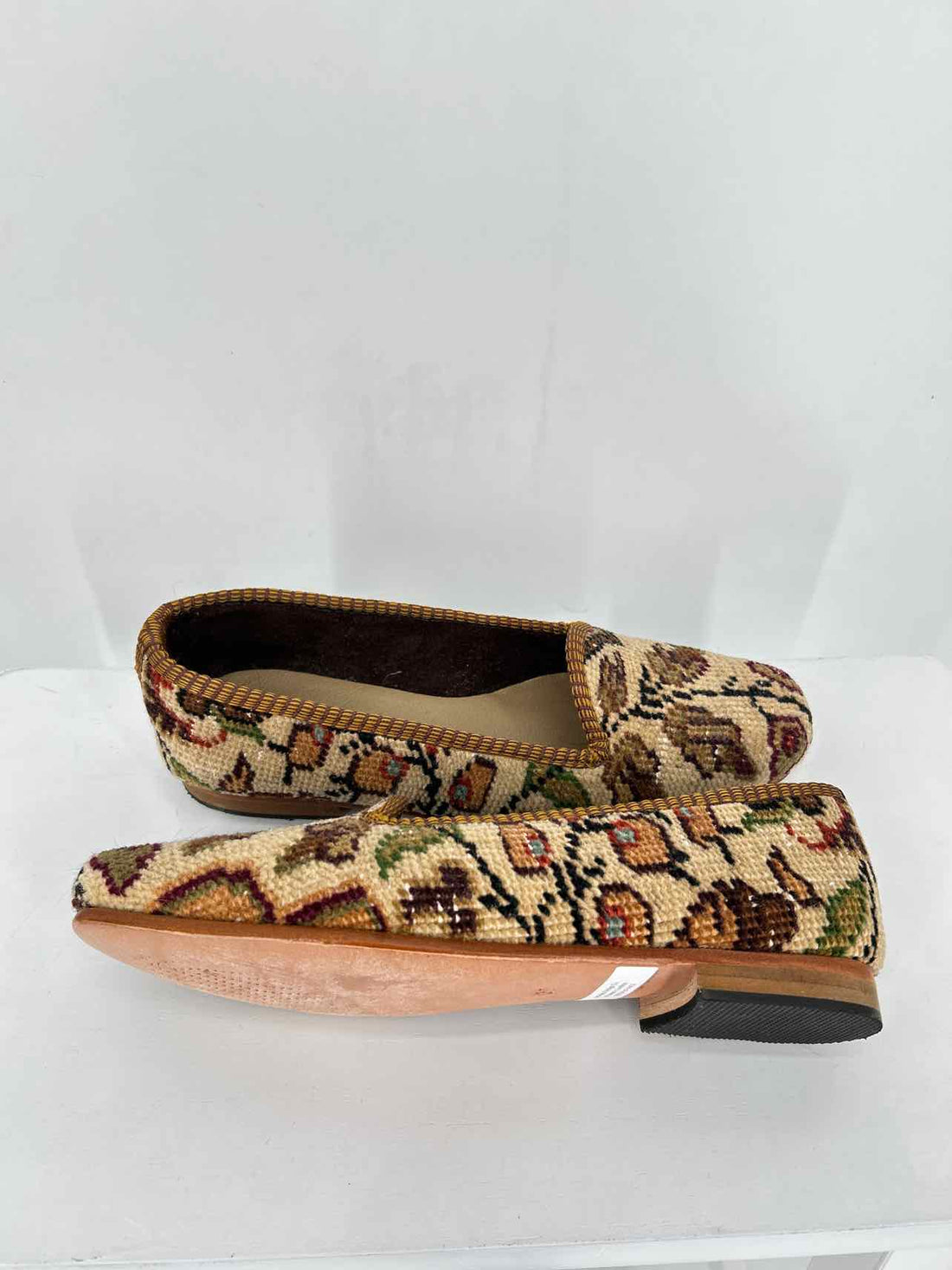 Artemis Design Co Women Size 37 Tan Print Loafers