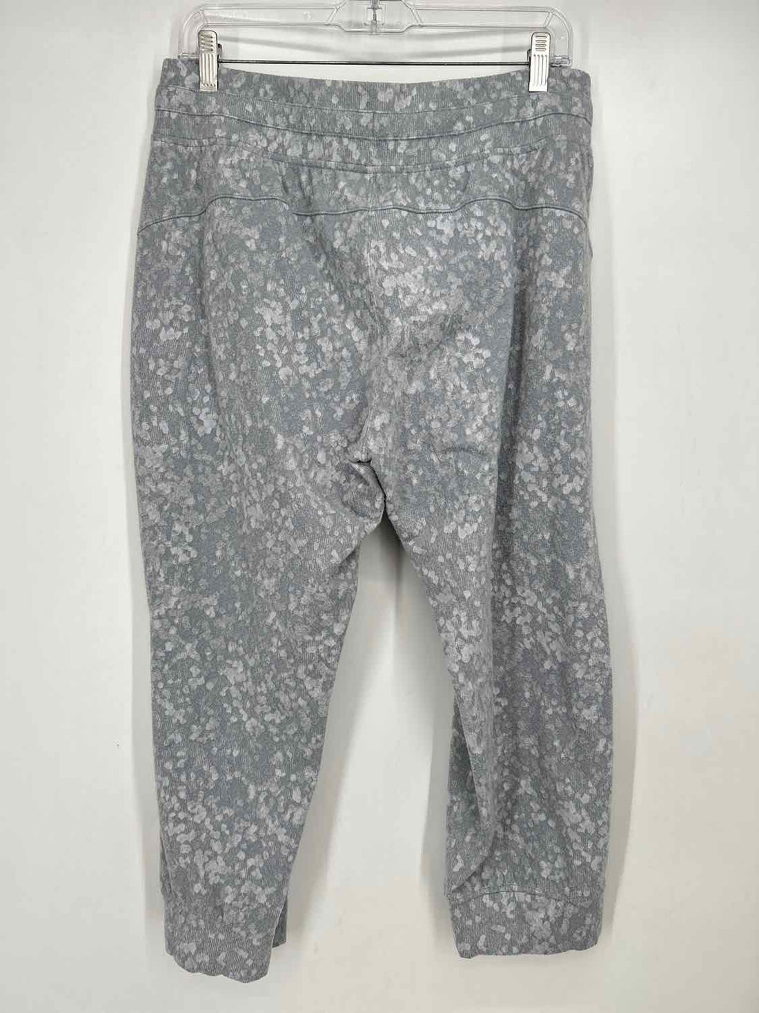Lululemon Size 12 Light Gray Print Active Pants
