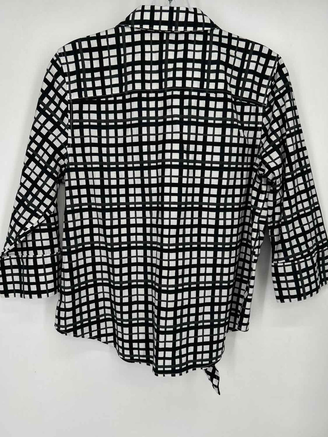 Chicos Size 0(S) Black & White Long Sleeve