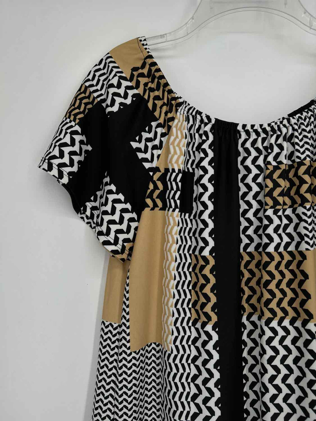 Jude Connally Size S Black & White Print Short Sleeve Dress