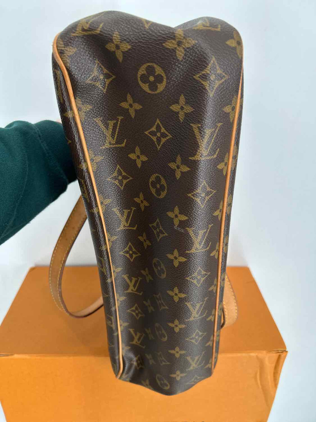 Louis Vuitton Monogram Batignolles Satchel