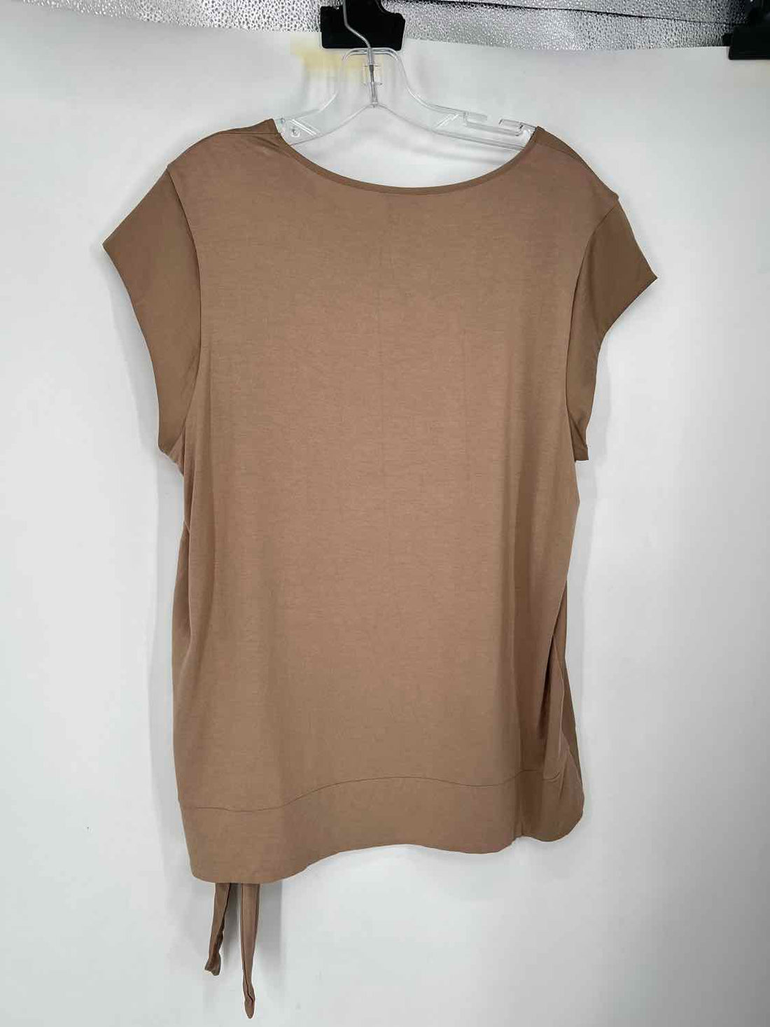 Chicos Size 2(L) Camel Short Sleeve