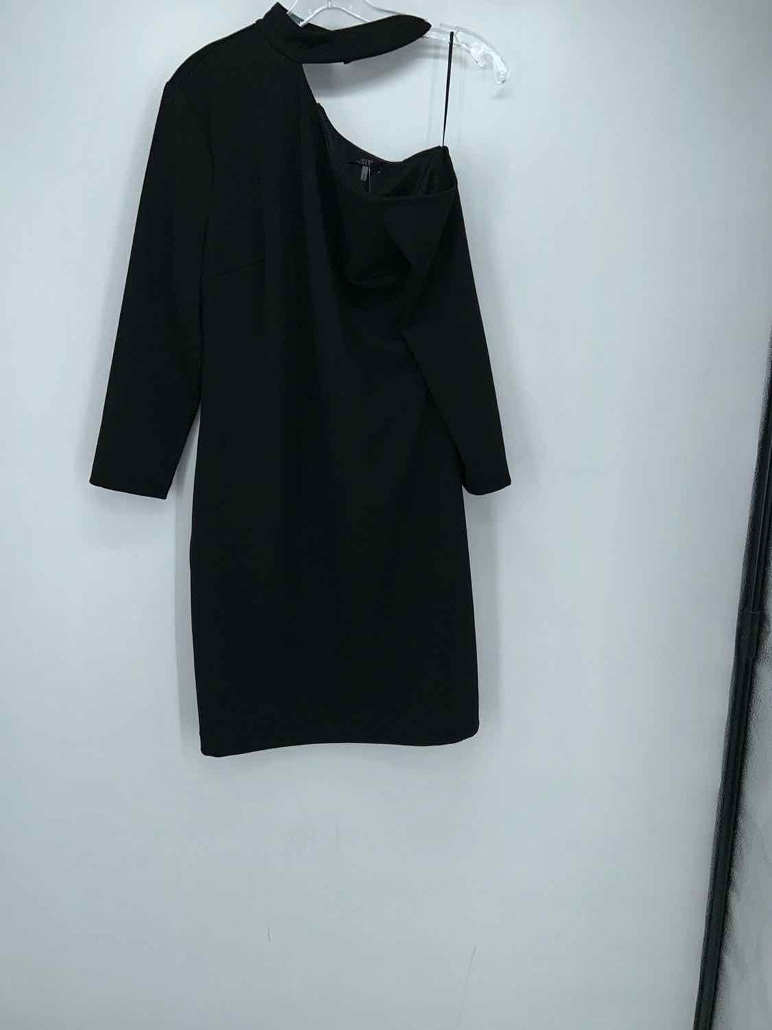 Trina Turk Size 8 Black Dress One Shoulder