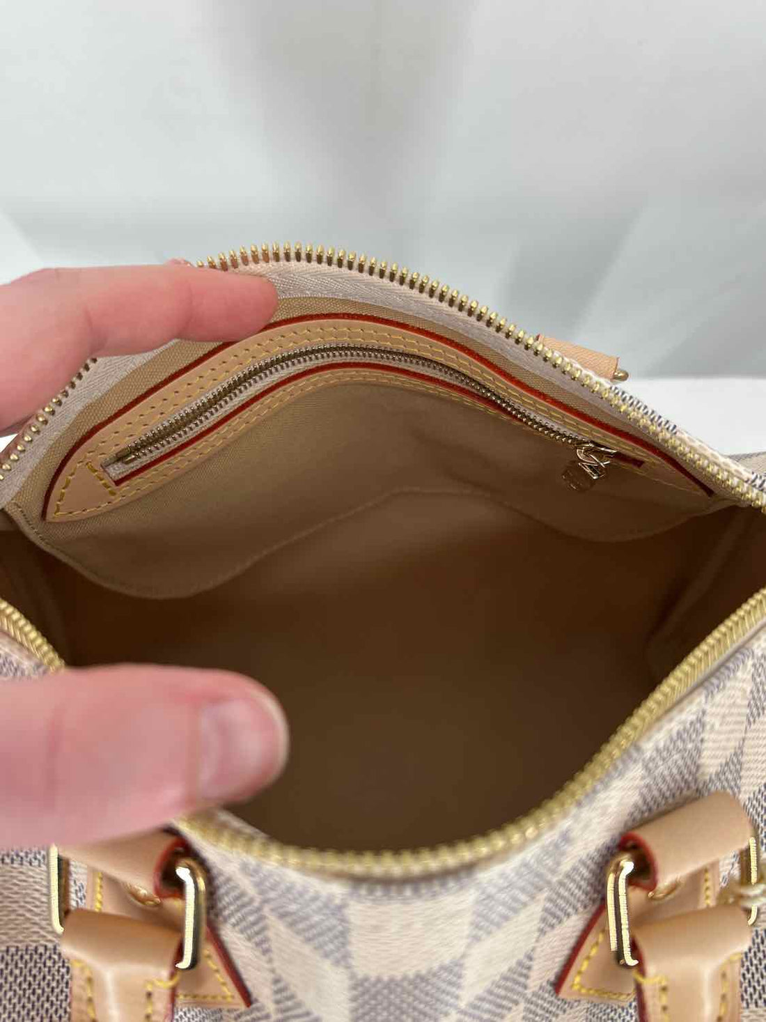 Louis Vuitton Speedy Bandouliere 25  LUXURY