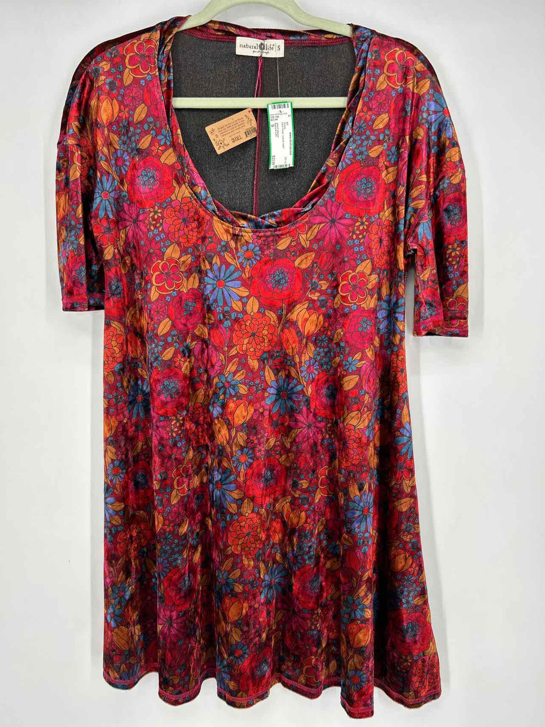Natural Life Size S Red Floral Velvet NWT Dress