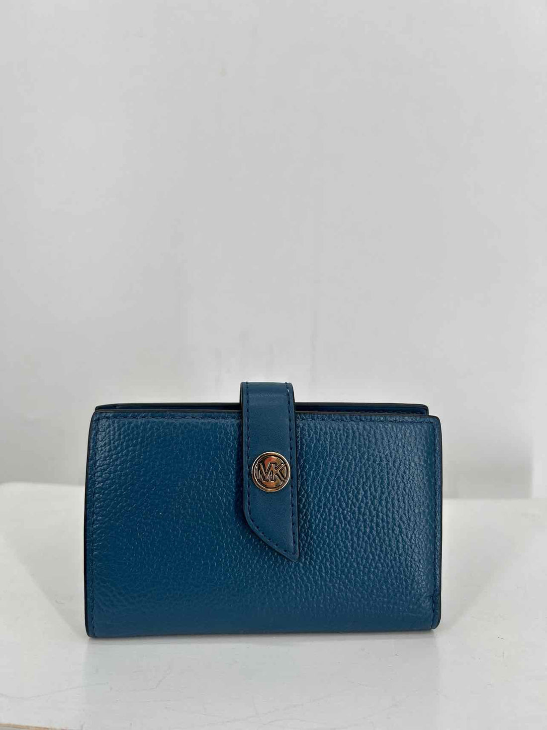 Michael Kors Blue Pebbled Leather Excellent Condition Wallet