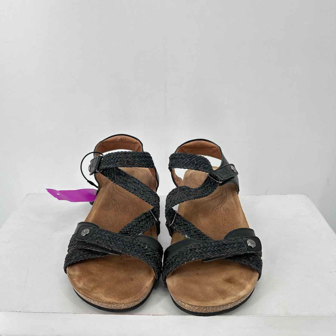 Taos Women Size 9/9.5 Black Sandals