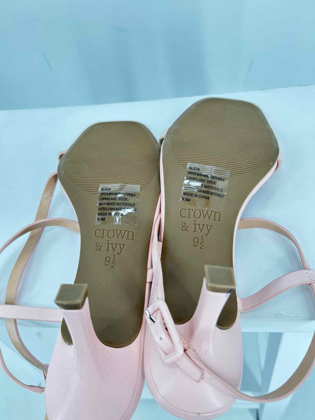 Crown & Ivy Women Size 9.5 Light Pink Like New Heels