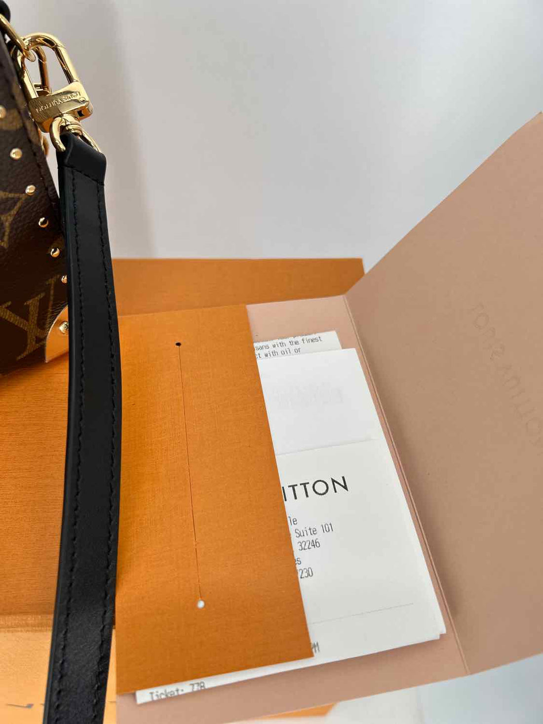 Louis Vuitton Speedy Trunk 20 LUXURY
