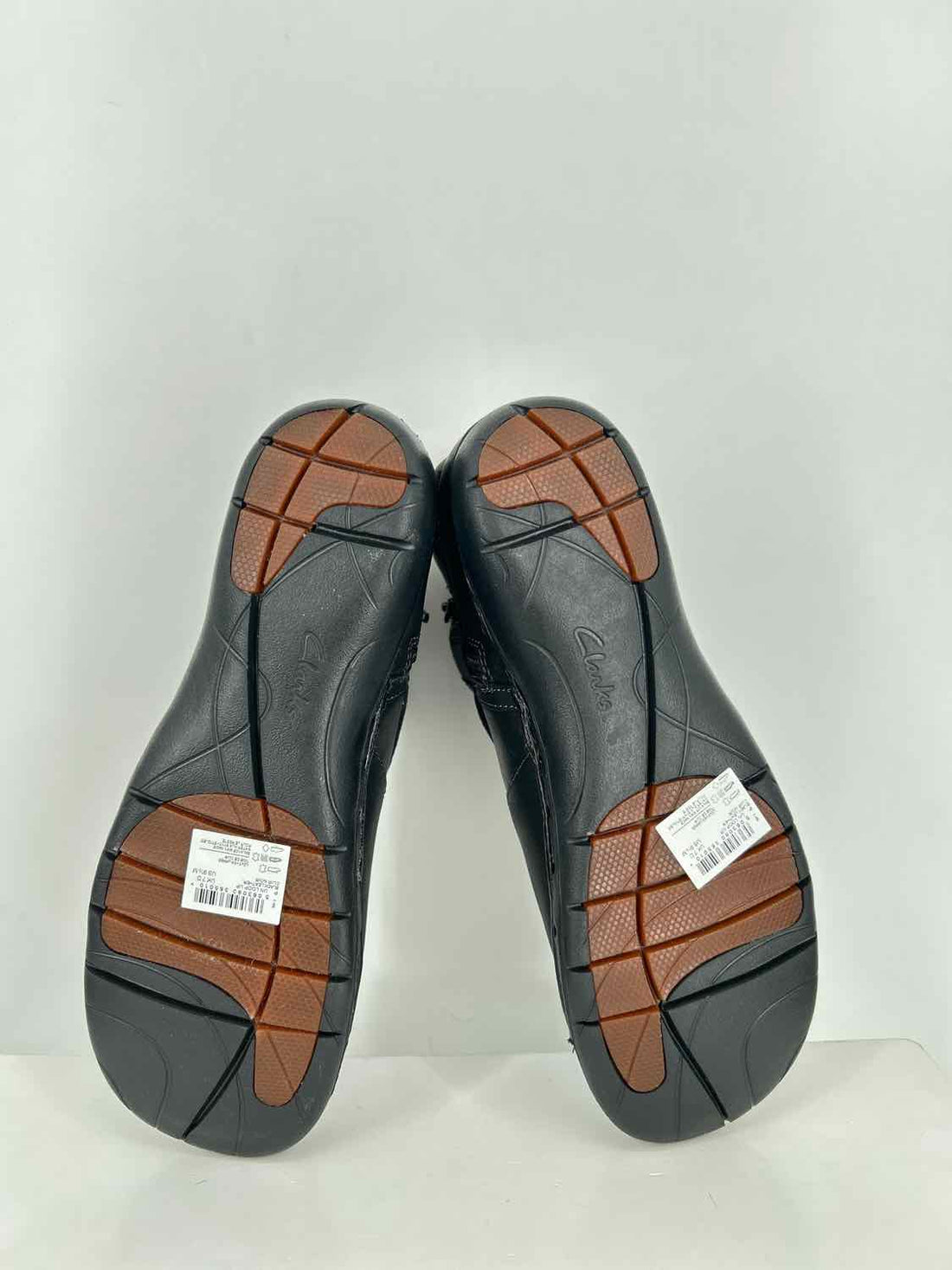 Clarks Un Loop UP Women Size 9.5 Black Ankle Boot
