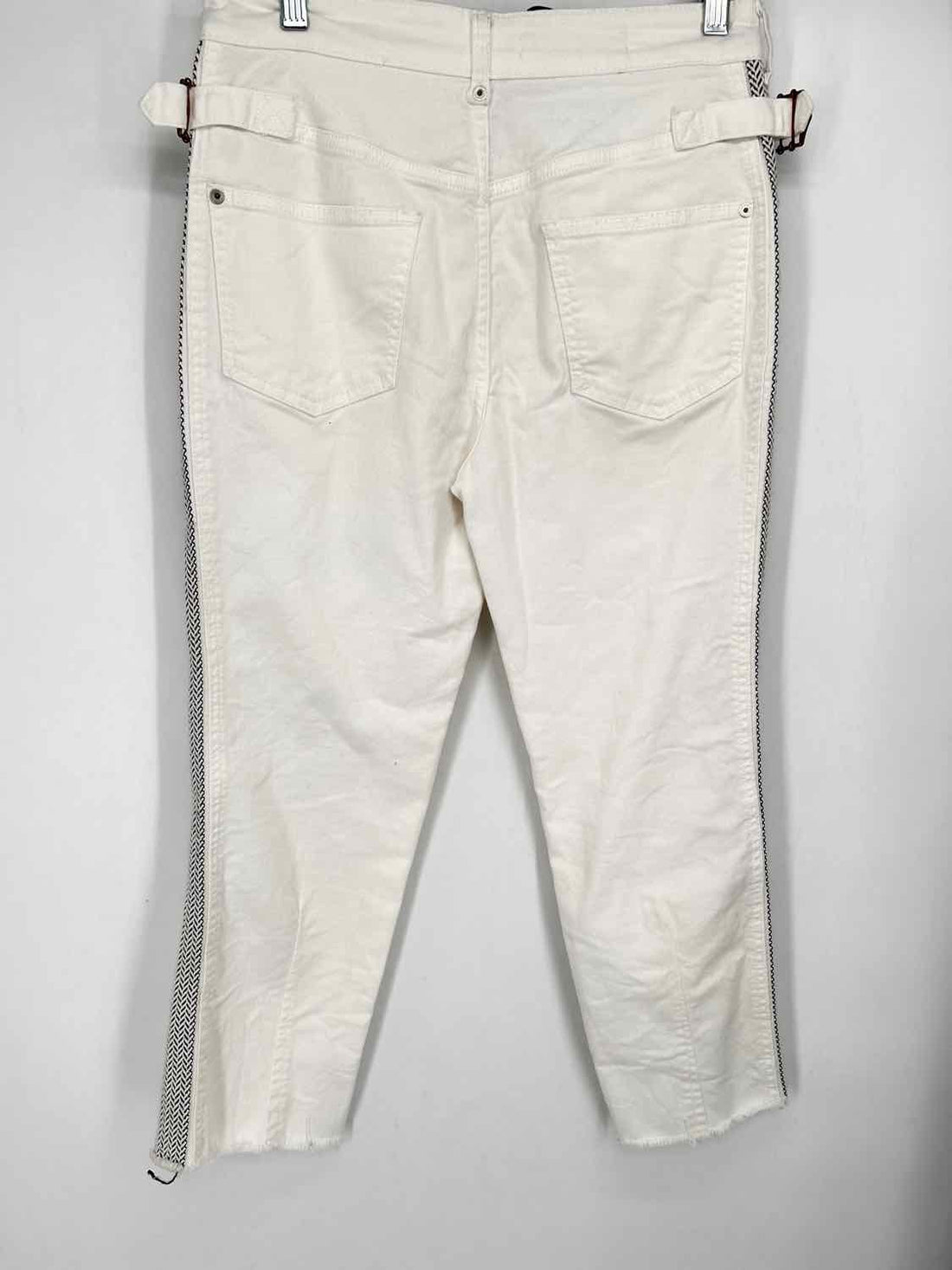 Pilcro Size 27P White Jeans