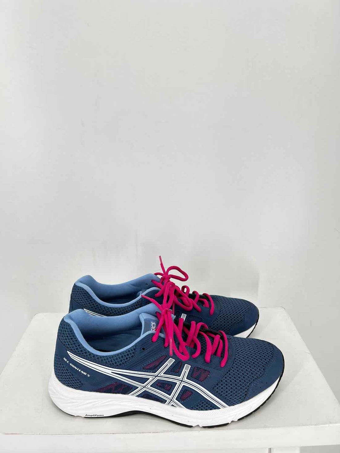 Asics Women Size 10 Navy Sneakers
