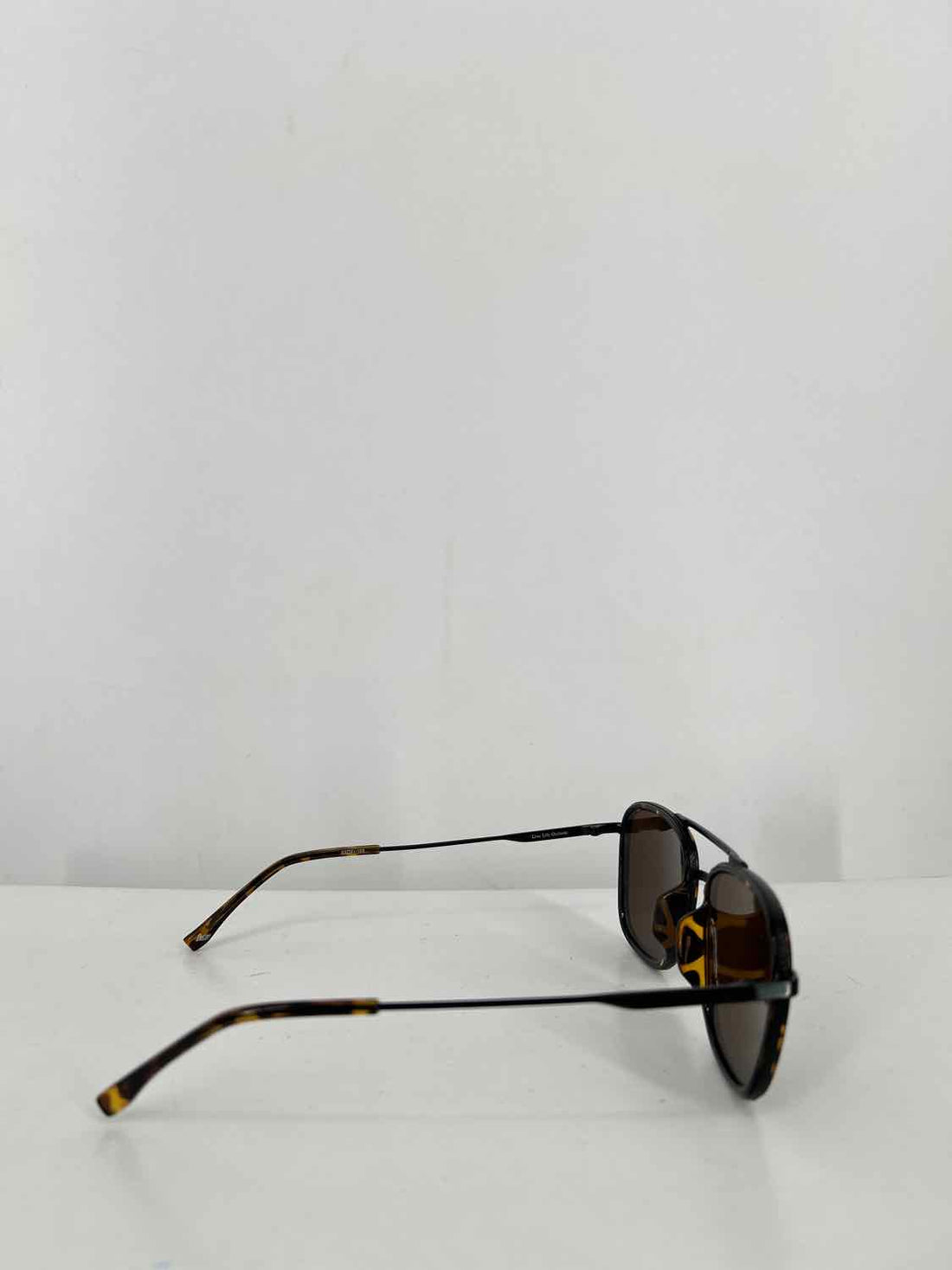 Sunski Size 52-21-135 Brown solid polarized lens Tortoise Sunglasses